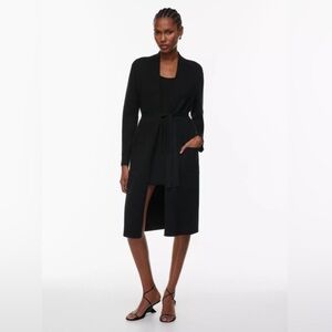 Babaton Aritzia Ty Cardigan
Long open-front knit cardigan Black Size Small